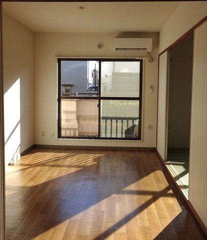 サン・クレスト小林 洋室１　※現況優先