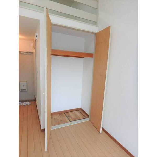 フレンドハウス0102号室 収納