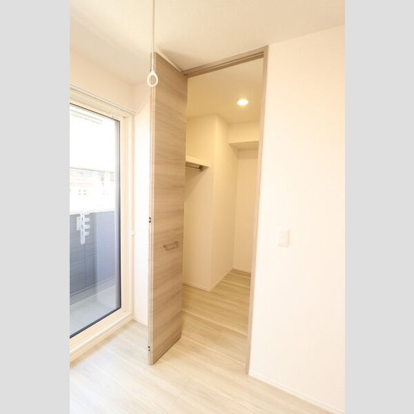 D-comodo深大寺北町201号室 ウォークインクローゼット