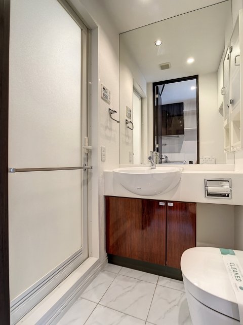 ファーストリアルタワー新宿13階 洗面