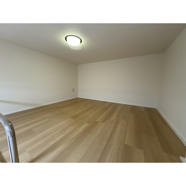 ローズマリー106号室 内観