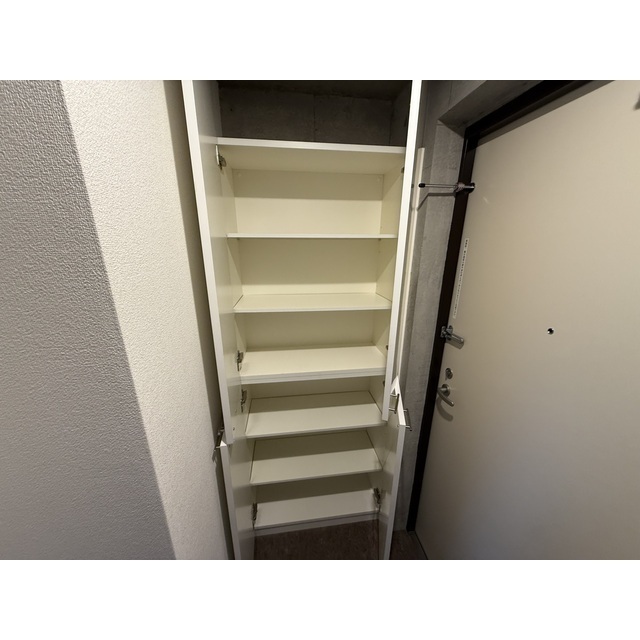 ルナーリア 内観