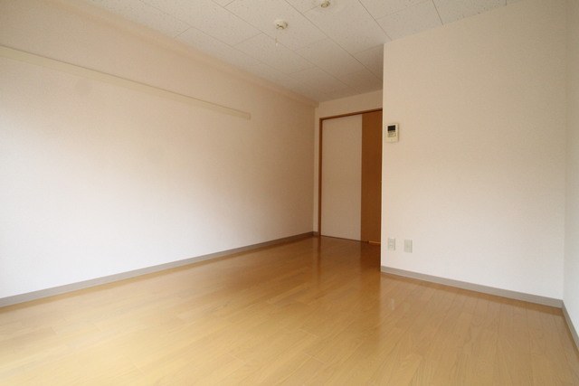 ヴィルヌーブ柏2階 洋室！