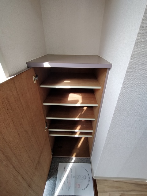 サンライズ東中野0403号室 玄関