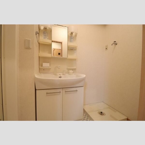 シェ・コパン102号室 洗髪洗面化粧台