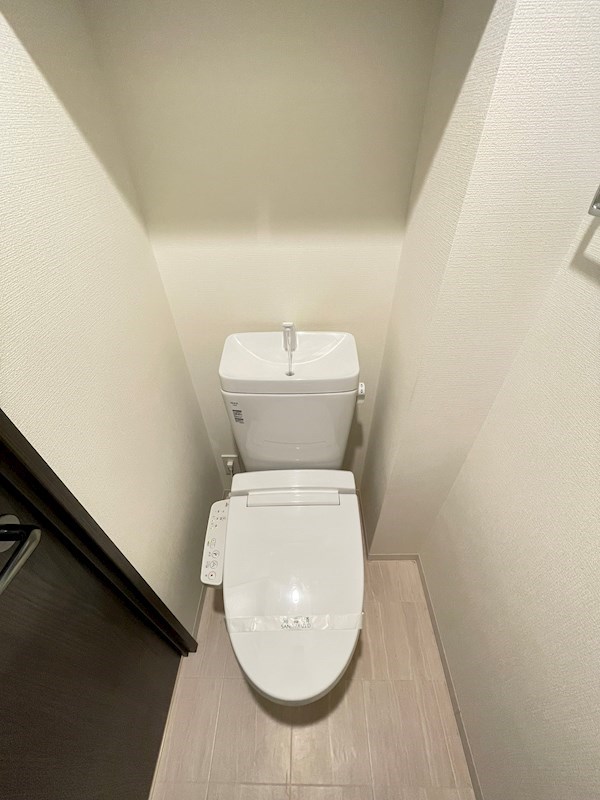 レジディア中目黒Ⅲ5階 トイレ