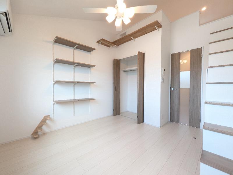 オデッセイ１０2階 部屋その他