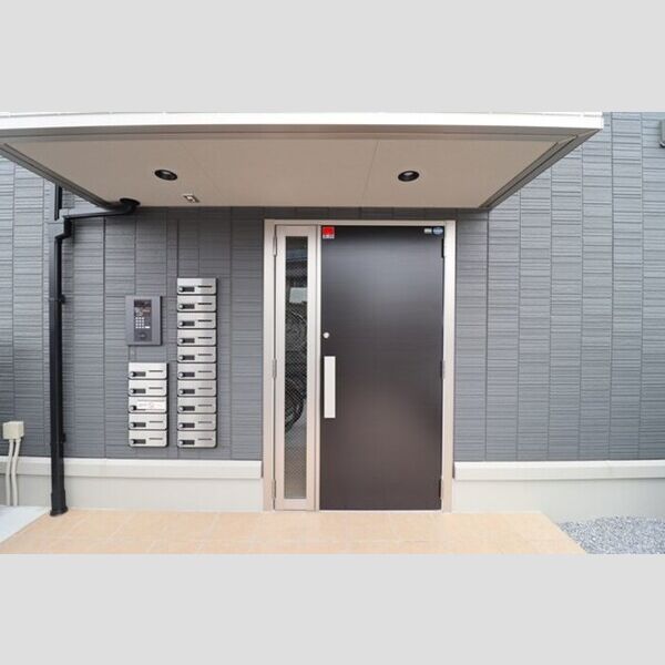 Ferro　Pino エントランス