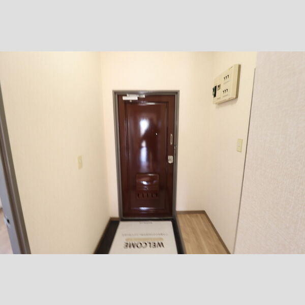 ファーストコーポ幕張本郷0808号室 玄関