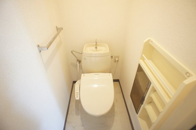 クレストコートＢ トイレ