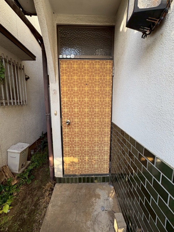 府中浅間町4丁目戸建て　C棟 玄関