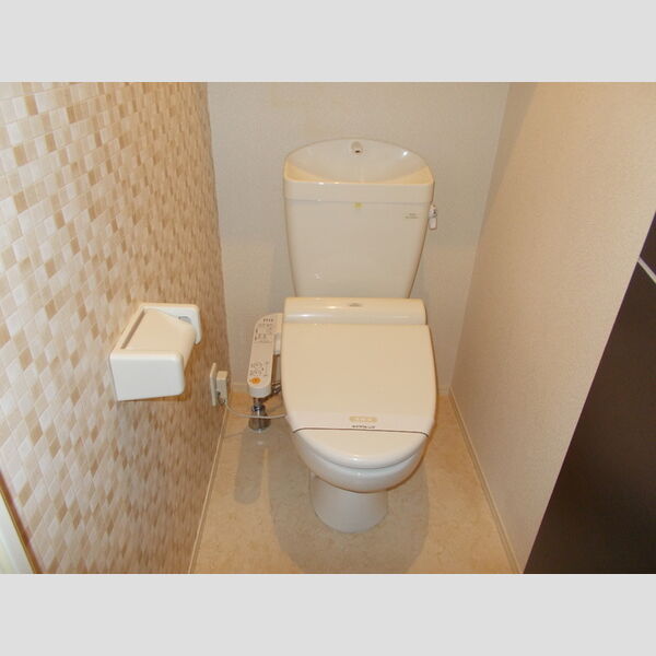 アピーズ305号室 温水洗浄暖房便座付きトイレ