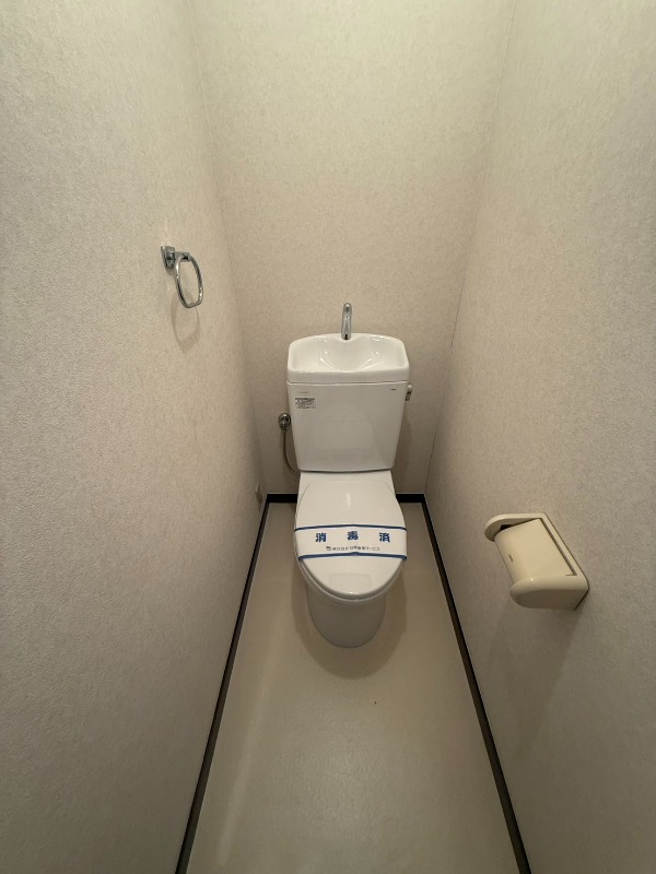 フローラマツノⅡ1階 バストイレ別