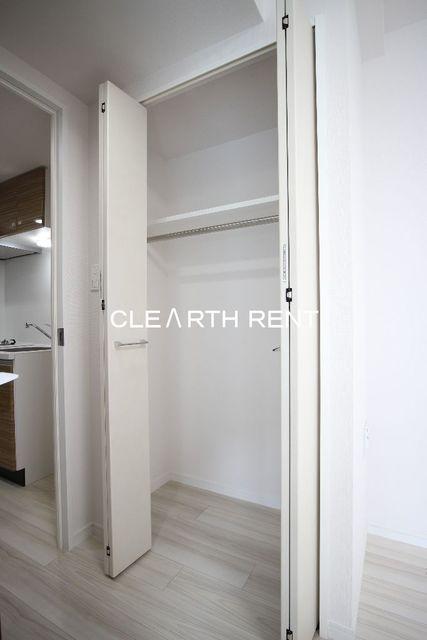 メインステージ板橋ＷＥＳＴ4階 整理しやすいハンガーパイプ付きクローゼット