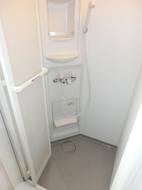 ルミナス ※シャワールームです