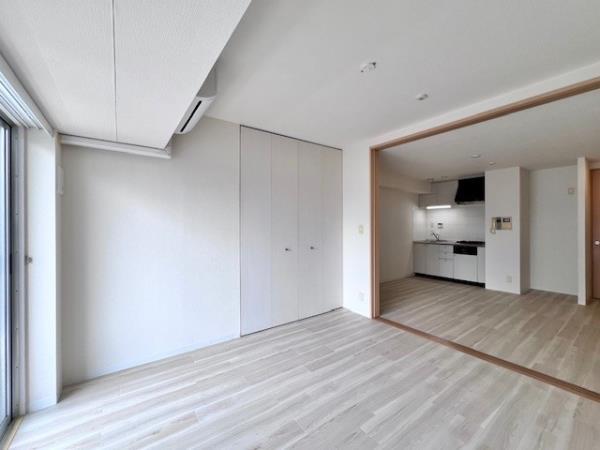 ＳＳ．ＦＬＡＴ神楽坂ｓｏｕｔｈ7階 リビング