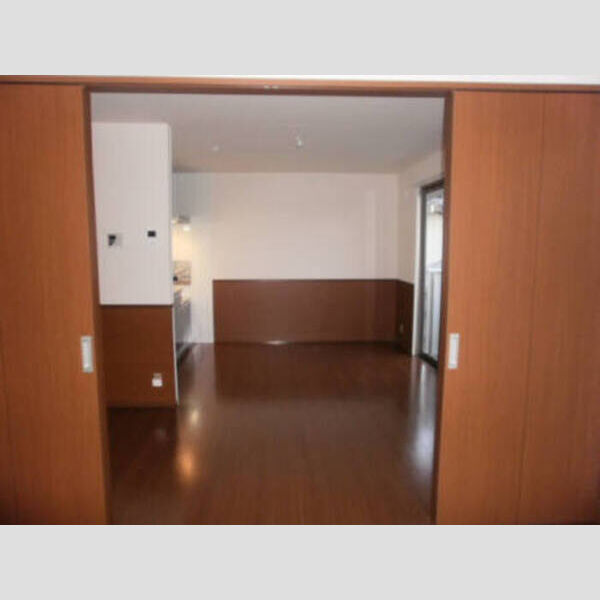 ロイヤルコート202号室 LDK