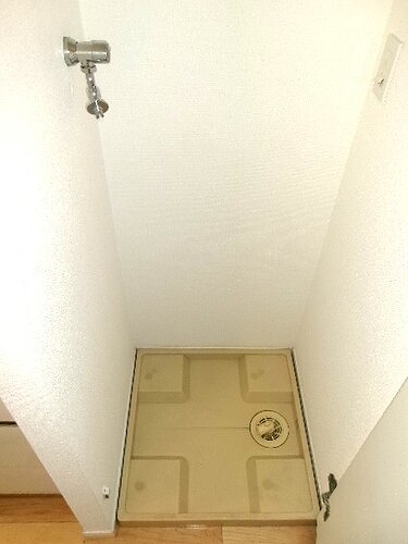 パトリア九段下3階 室内洗濯機置場　※2024年1月撮影