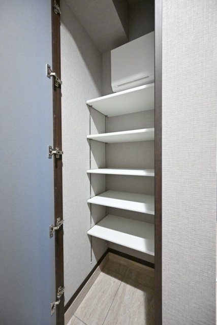 ＧＲＡＮＳＩＴＥ千代田水道橋8階 収納