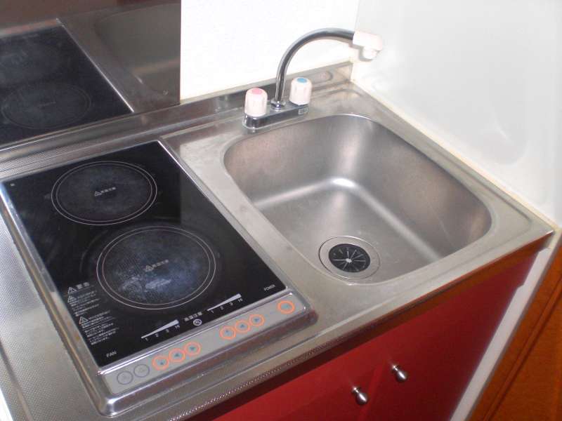 レオパレス殿山 内観