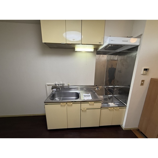 スカイハイツ万吉302号室 キッチン