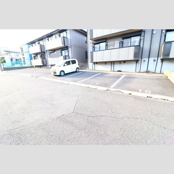 ミルフィーユおゆみ野　Ⅲ 駐車場