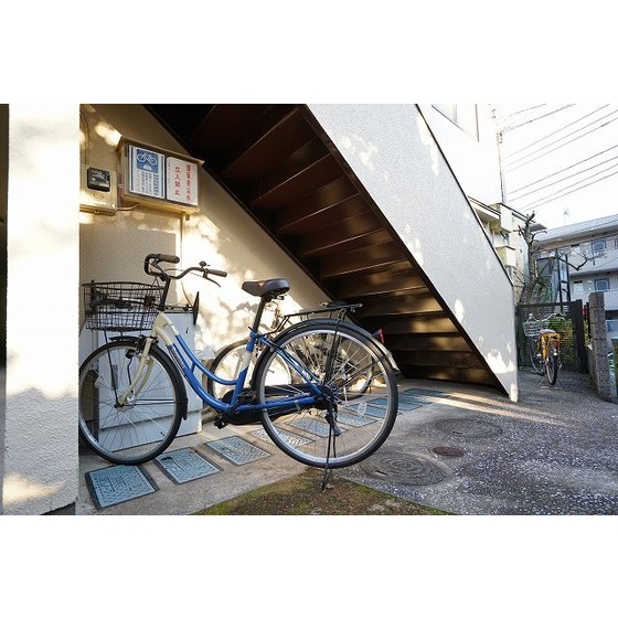 メゾン宮下0202号室 駐輪スペース