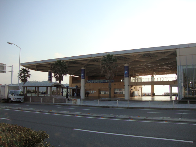 セリオラ湘南 江ノ島水族館まで400ｍ