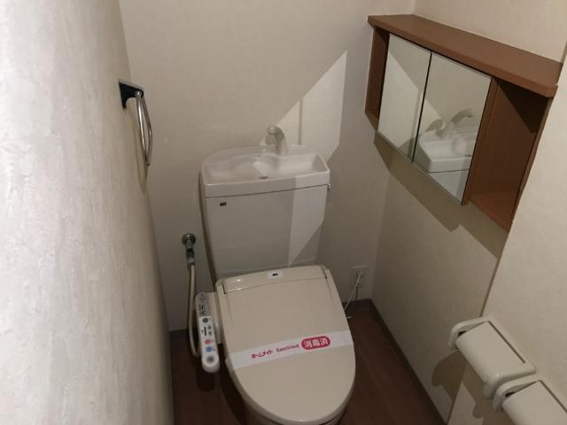 コンフォースさくら203号室 シャワー付トイレ