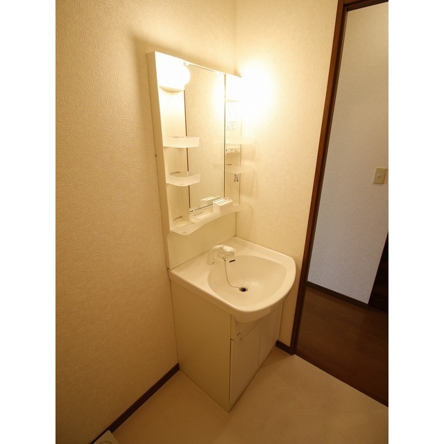 アムール 金谷 内観