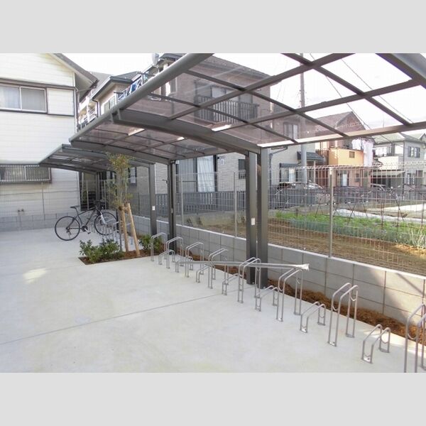 プランドール水元公園 駐輪場