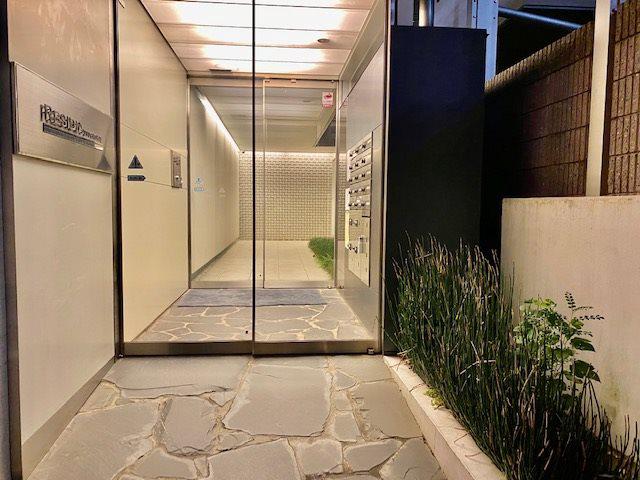 レジディア自由が丘Ⅱ4階 エントランス