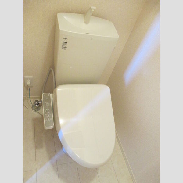 フェリス　B棟 温水洗浄暖房便座
