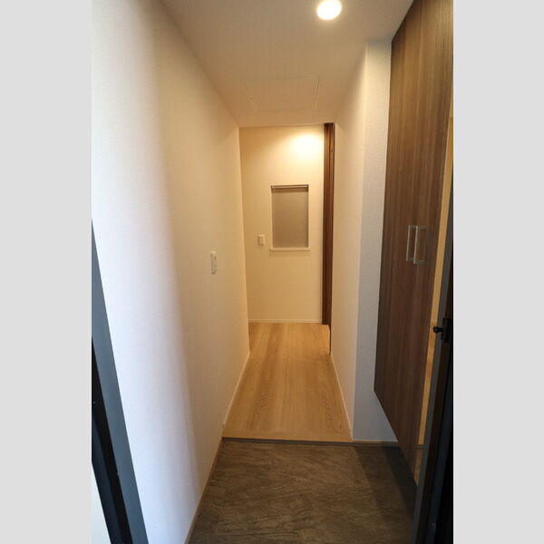 Noble villa浦和美園303号室 玄関