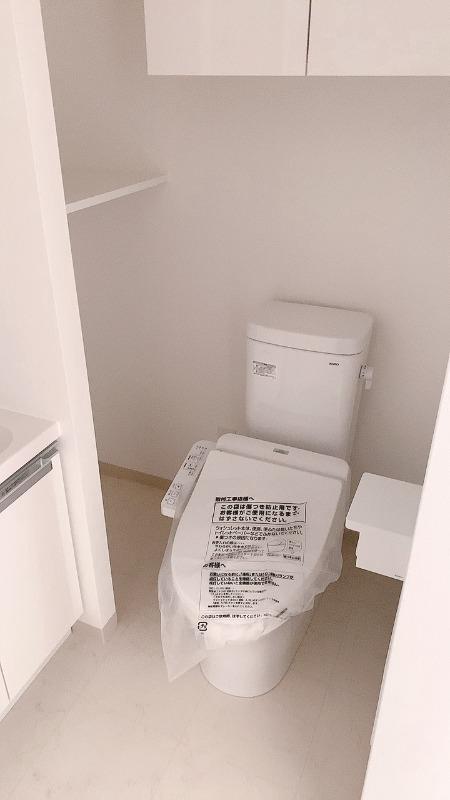 リヴシティ横濱ヒルサイドテラス7階 同建物別部屋の参考画像