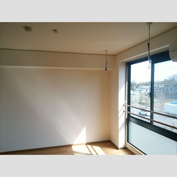 ベルウッド弐番館305号室 南洋室室内物干し