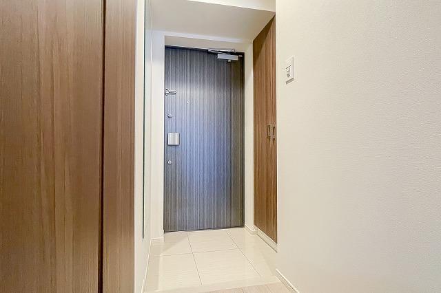 Weave Base Itabashi Honcho5階 玄関