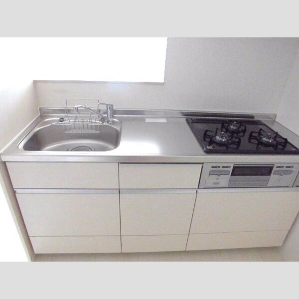 カサブランカ武蔵浦和203号室 システムキッチン