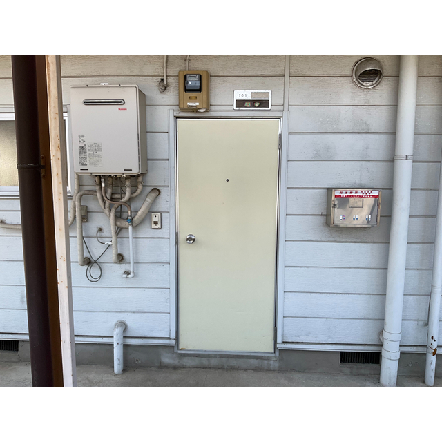白樺ハイツ 玄関