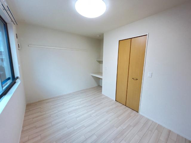 リノナル205号室 洋室