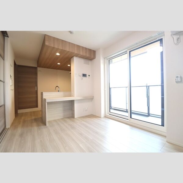 Noble villa 弥生 LDK9.1帖