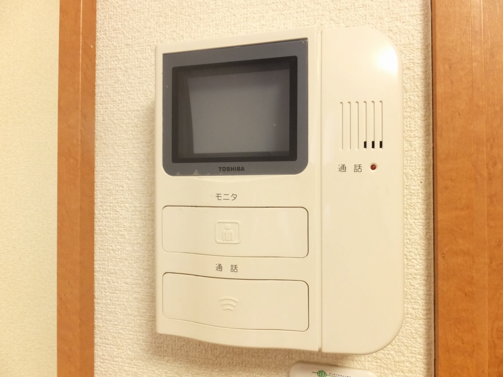 レオパレスガーベラ205号室 モニター付インターホン