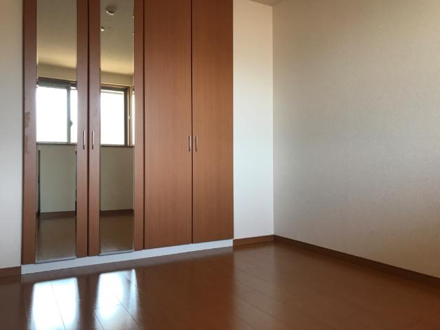 サニーレジデンス 洋室