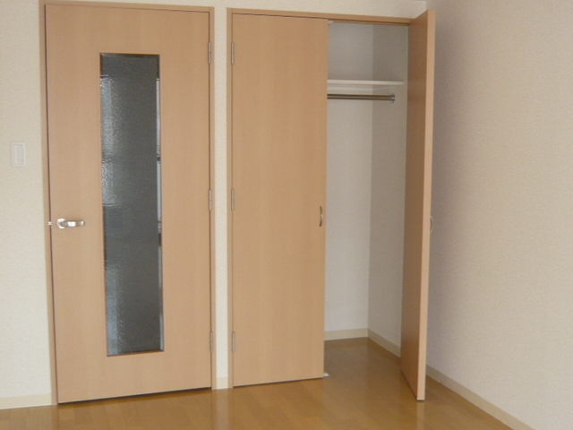 トラストコート立川0201号室 収納