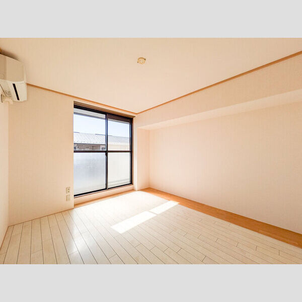 ヴァンベール神山　Ⅱ301号室 洋室