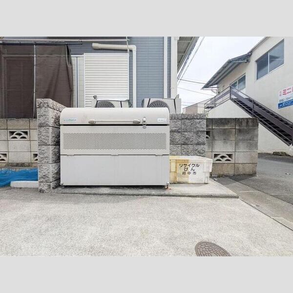 ヴィラ多摩 ゴミ置場