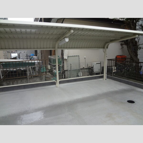 アイピジョン101号室 駐輪場