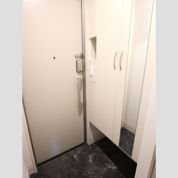 ラ・パーチェ 玄関