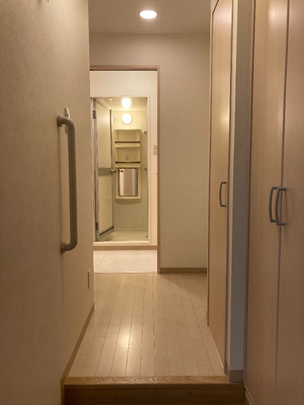 Moonshiny壱番館 玄関