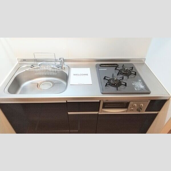 グランドウエスト横浜102号室 システムキッチン